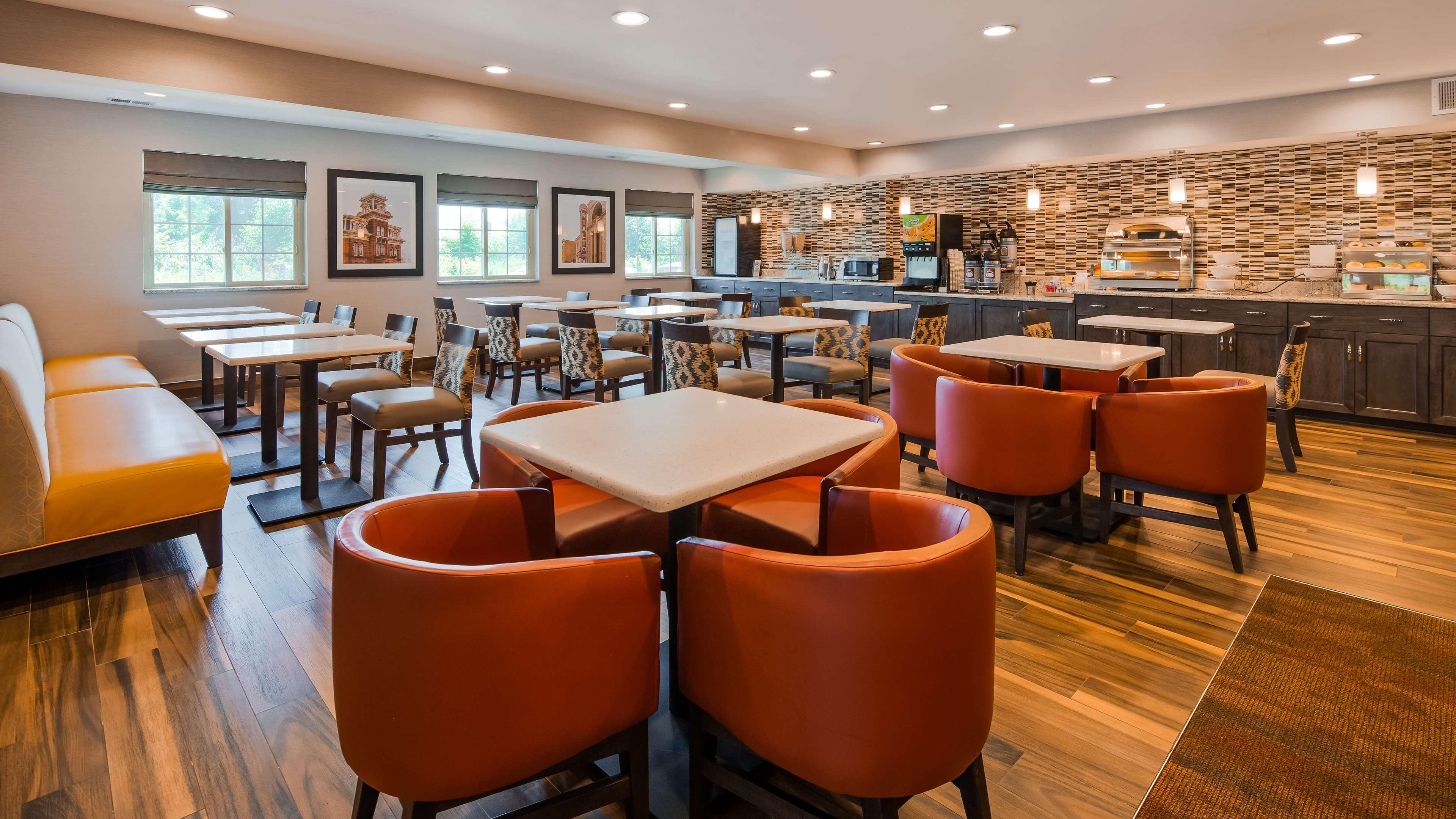 Best Western Plus North Joliet Exterior photo