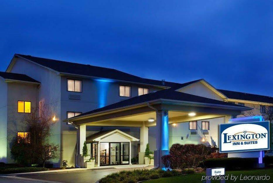 Best Western Plus North Joliet Exterior photo
